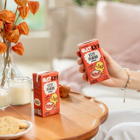OATLY 红豆燕麦奶200ml三联包(秋冬季节品) (8 per case)